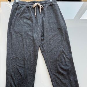 Vuori Performance Joggers